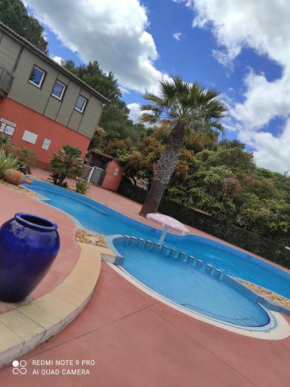 Cottage dans résidence avec piscine